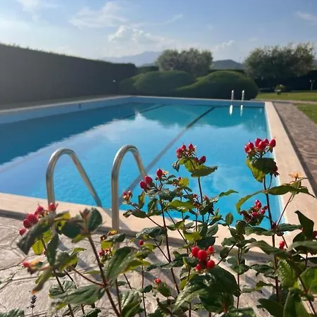 Апартаменти Welcome Traveller Charm Costabella Бардоліно