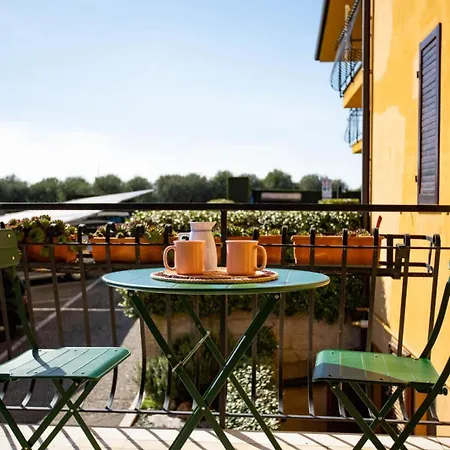 Welcome Traveller Charm Costabella * Bardolino