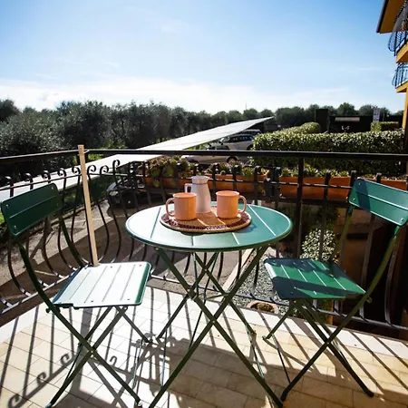 Welcome Traveller Charm Costabella Апартаменти *